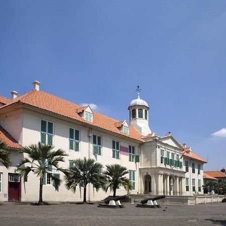 Madu Inn Giacarta Esterno foto